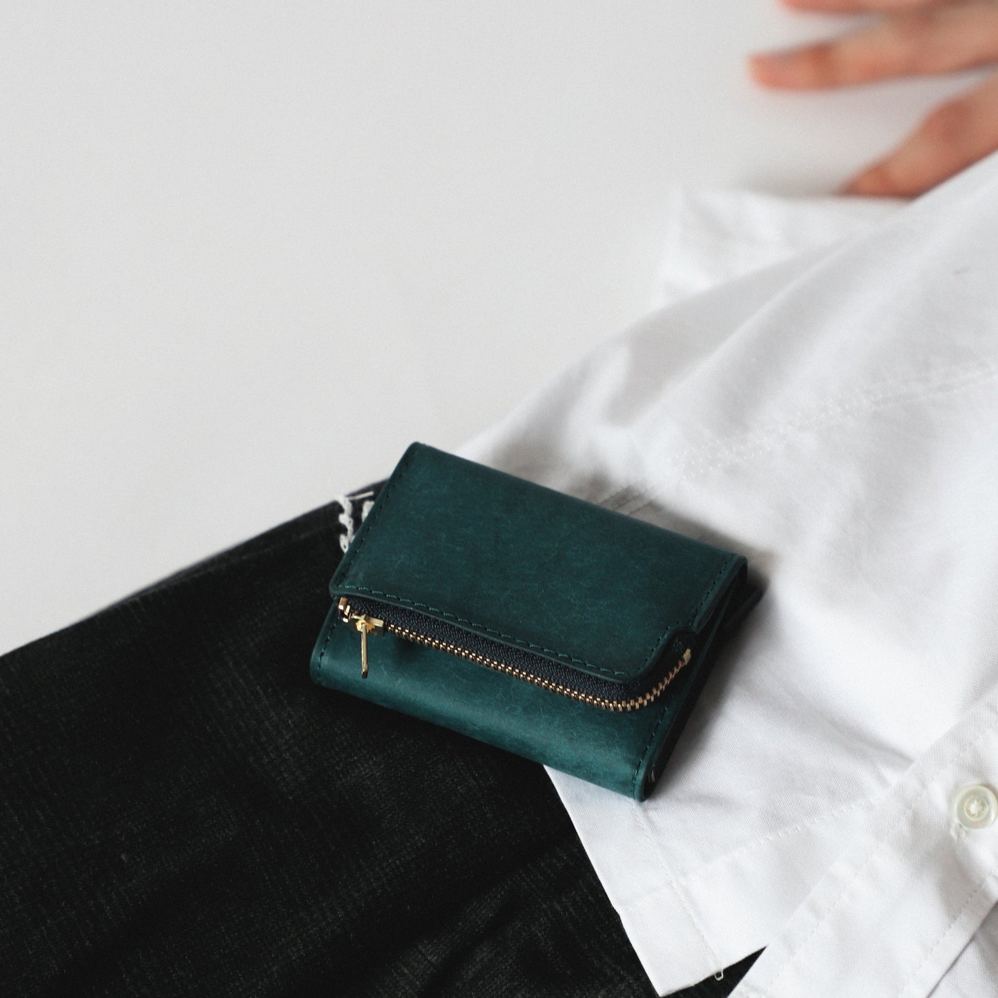 NO.2005 PUEBLO PAYMENT HUNTER WALLET