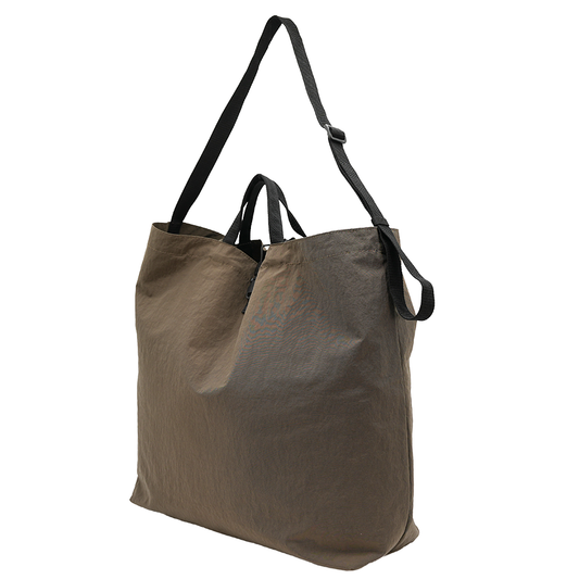 TECH　TECH TOTE