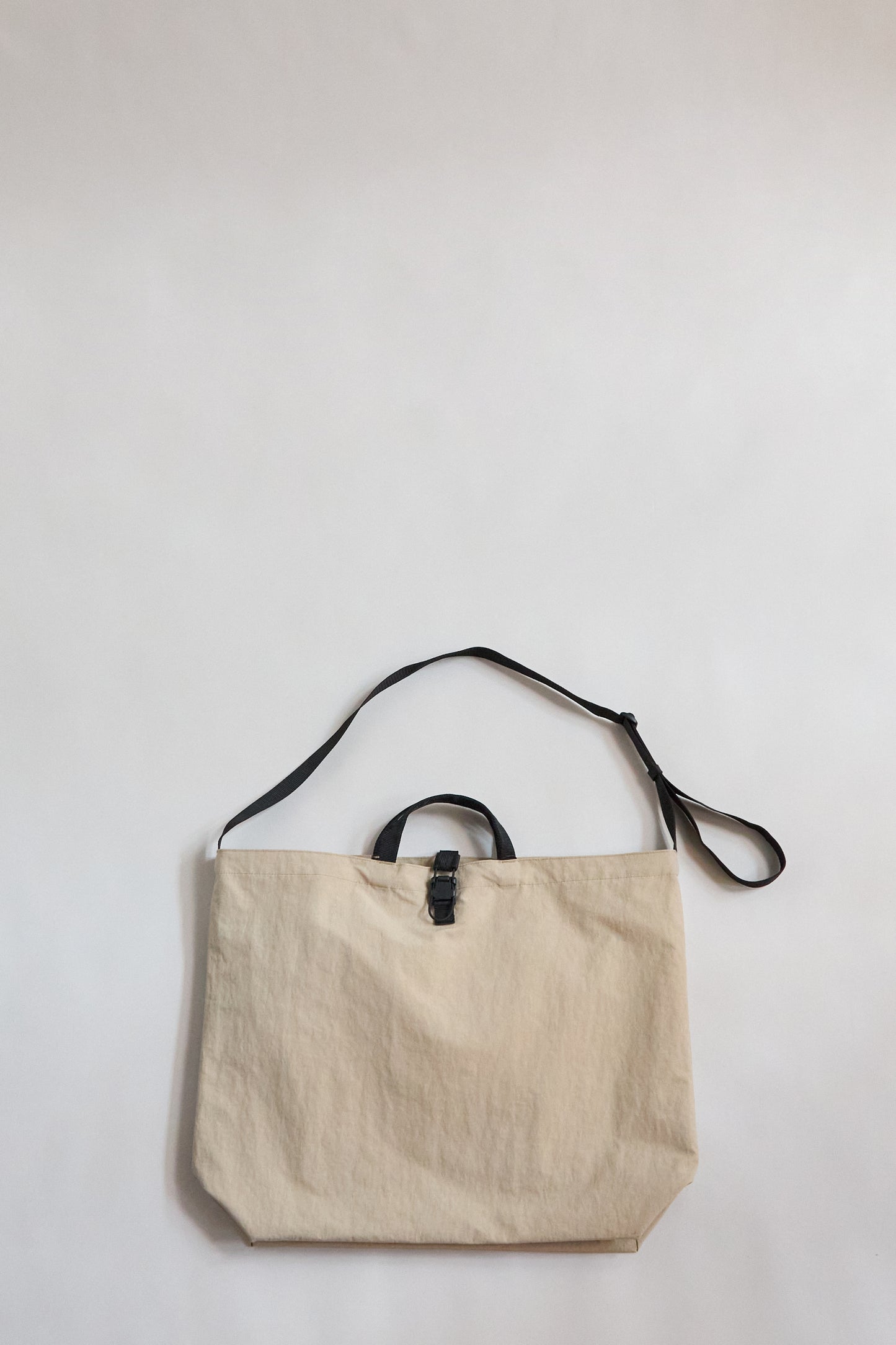 NO.1018　TECH　TECH TOTE