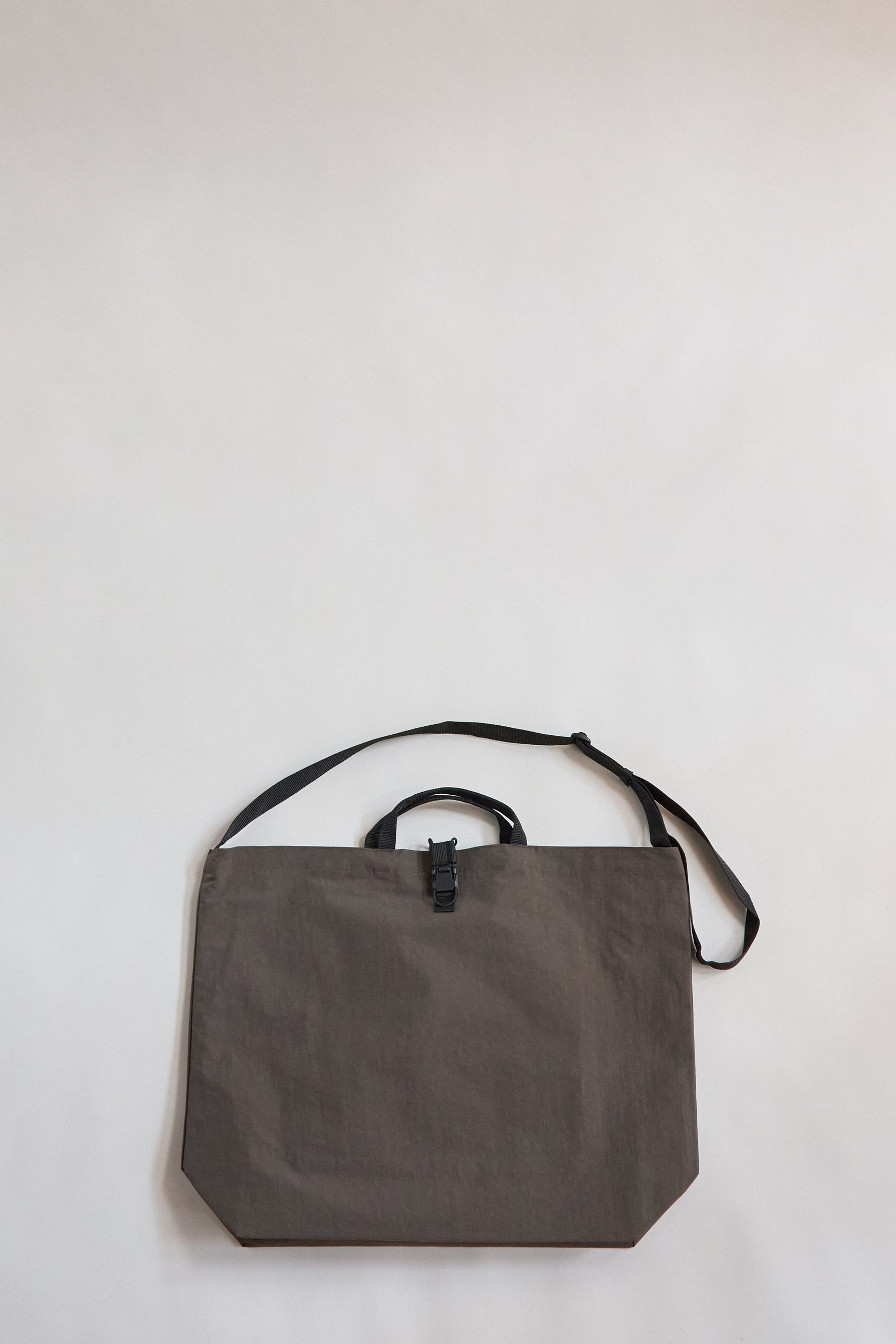 NO.1018　TECH　TECH TOTE