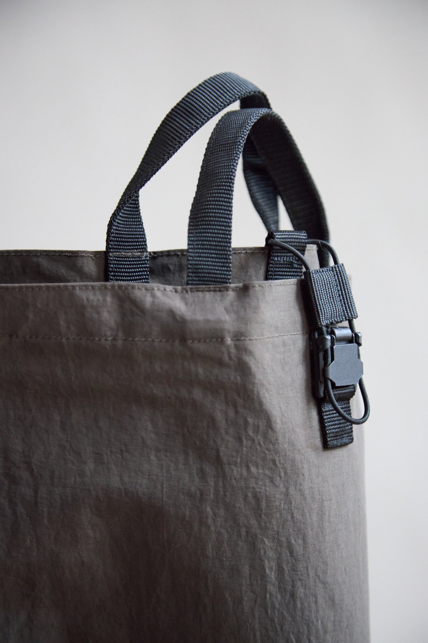 NO.1018　TECH　TECH TOTE