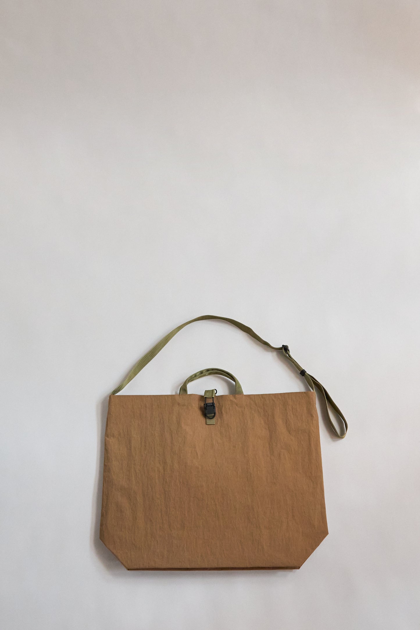 NO.1051　HARD TECH　TECH TOTE