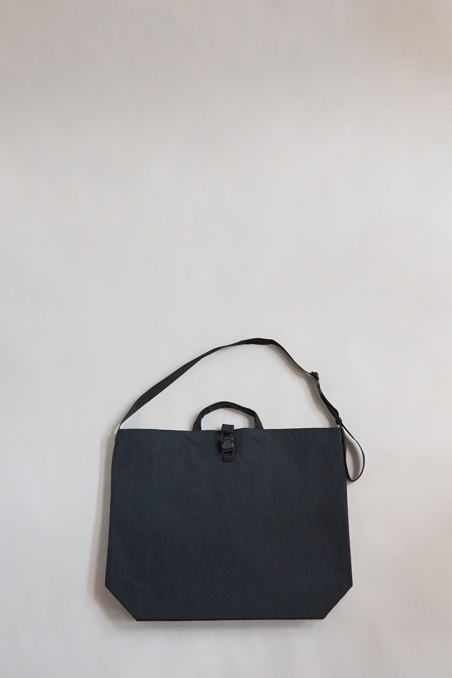 NO.1051　HARD TECH　TECH TOTE