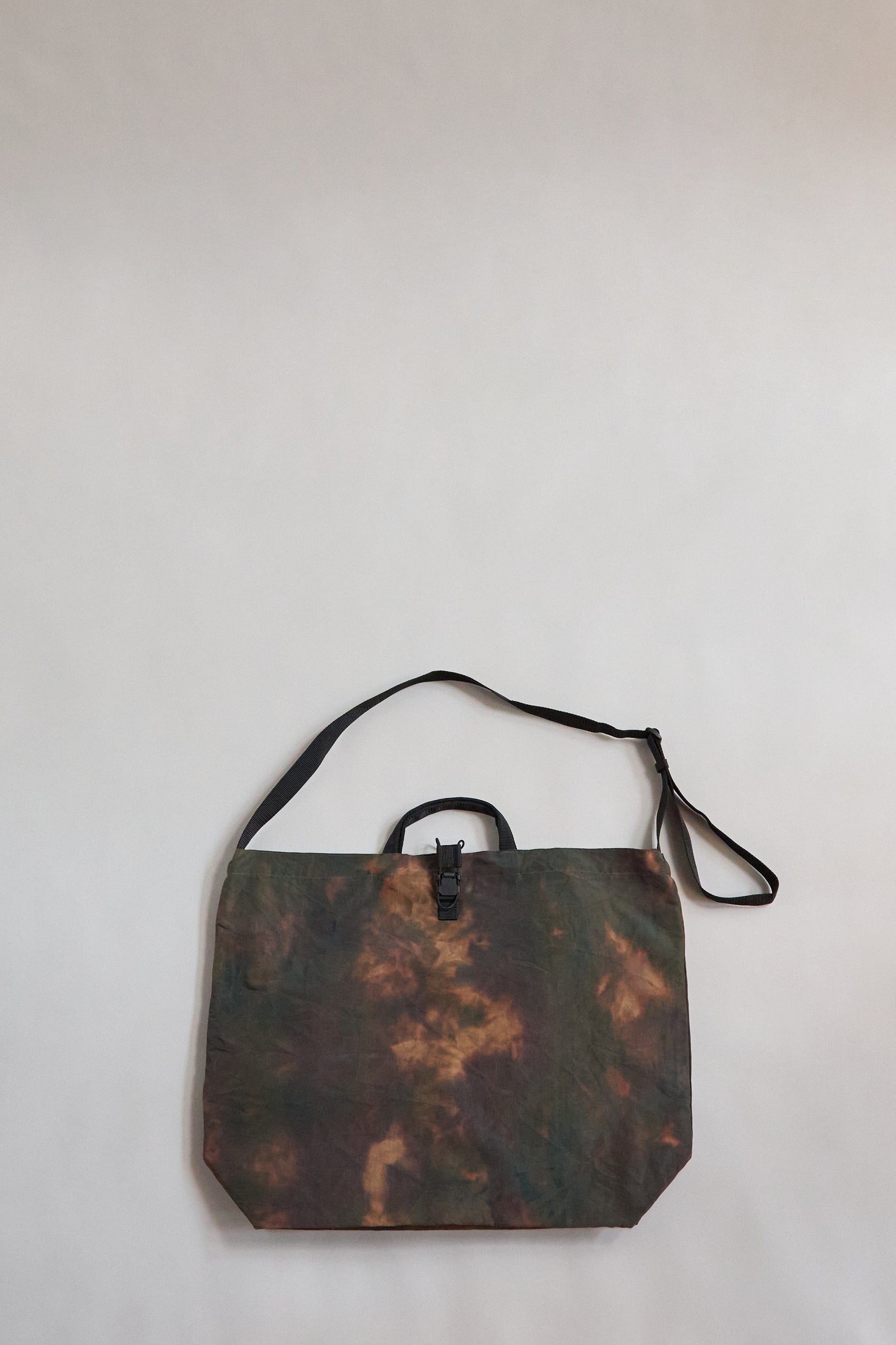 NO.1052　TIE DIE TECH　TECH TOTE